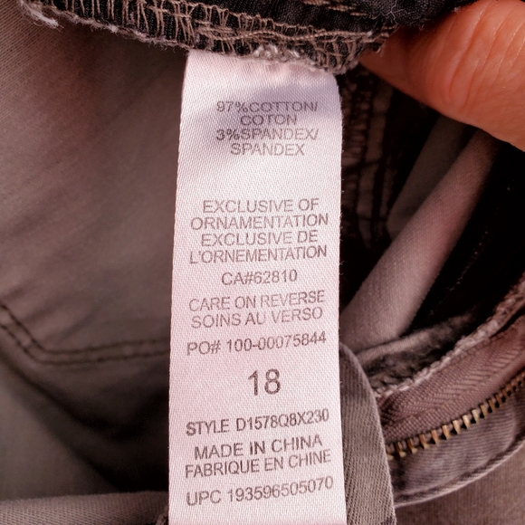 Democracy Ab'solution Camo Print Tapered Leg Jeans size 18 - Picture 8 of 9